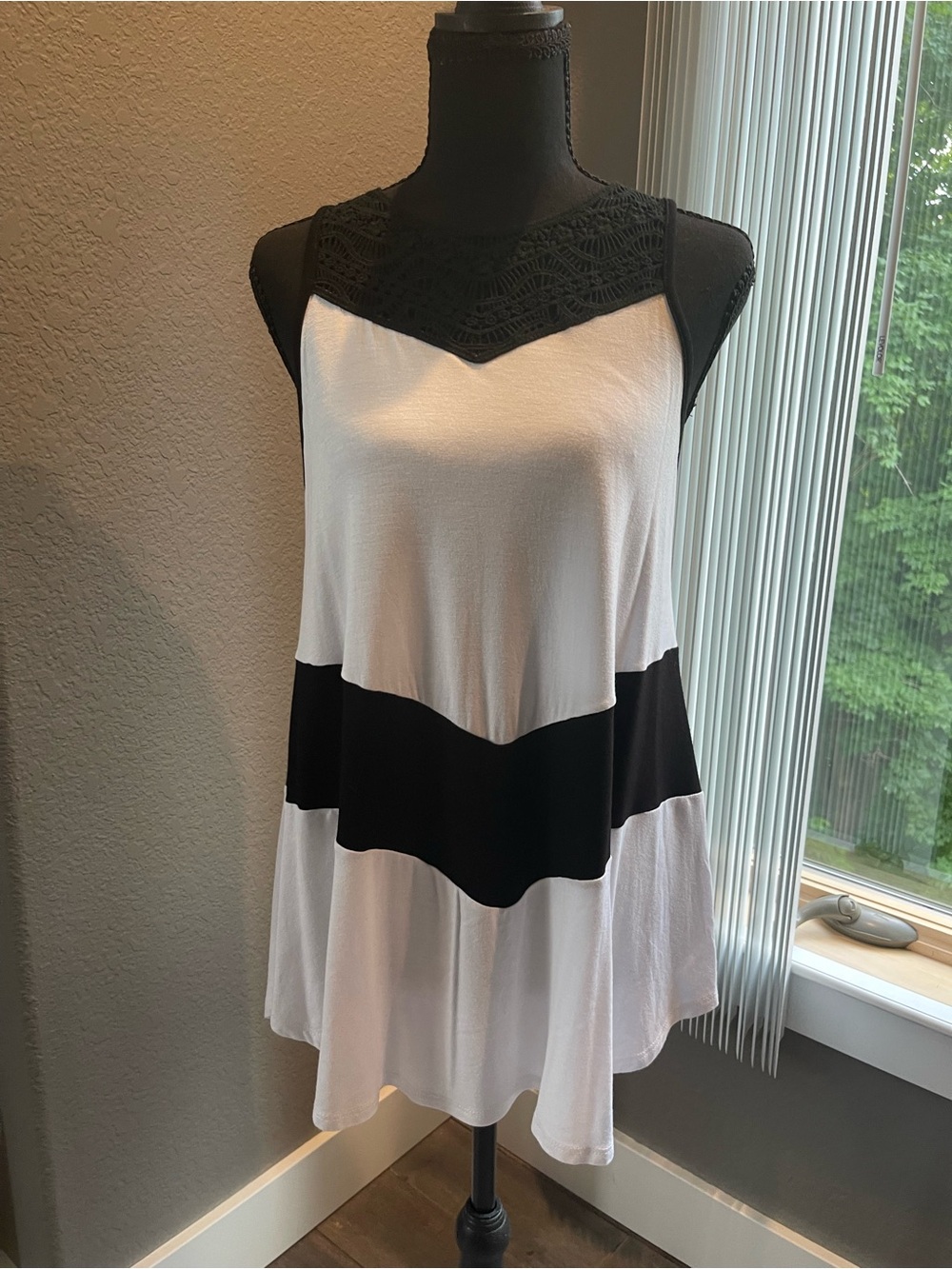 Hailey & Co - Black & White Crochet Yoke Sleeveless Tank Top